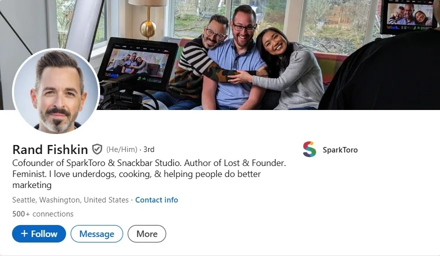 11 LinkedIn Marketing Experts Worth Following [2024]_7