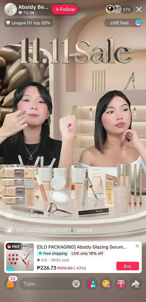 A TikTok live promoting a flash sale.