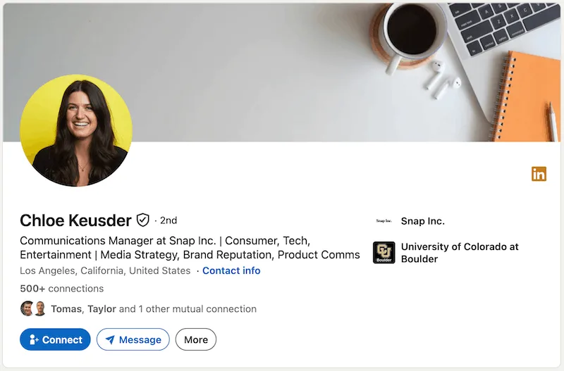 A screenshot of a LinkedIn headline example from Chloe Keusder.